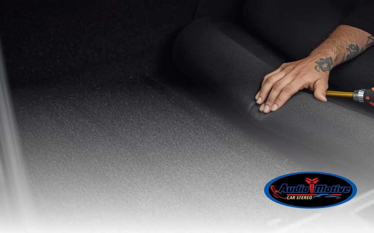 Trunk sound insulation installation process reducing road noise